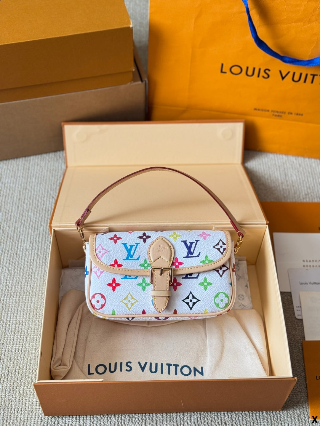 【ルイヴィトン】☆村上隆デザイン|ダイアンミニアンダーアームバッグ♪残りわずか!