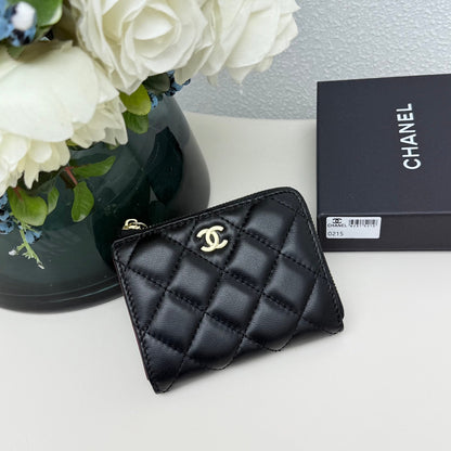 【シャネル】使いやすさ抜群！クラシック ジップ コインパース