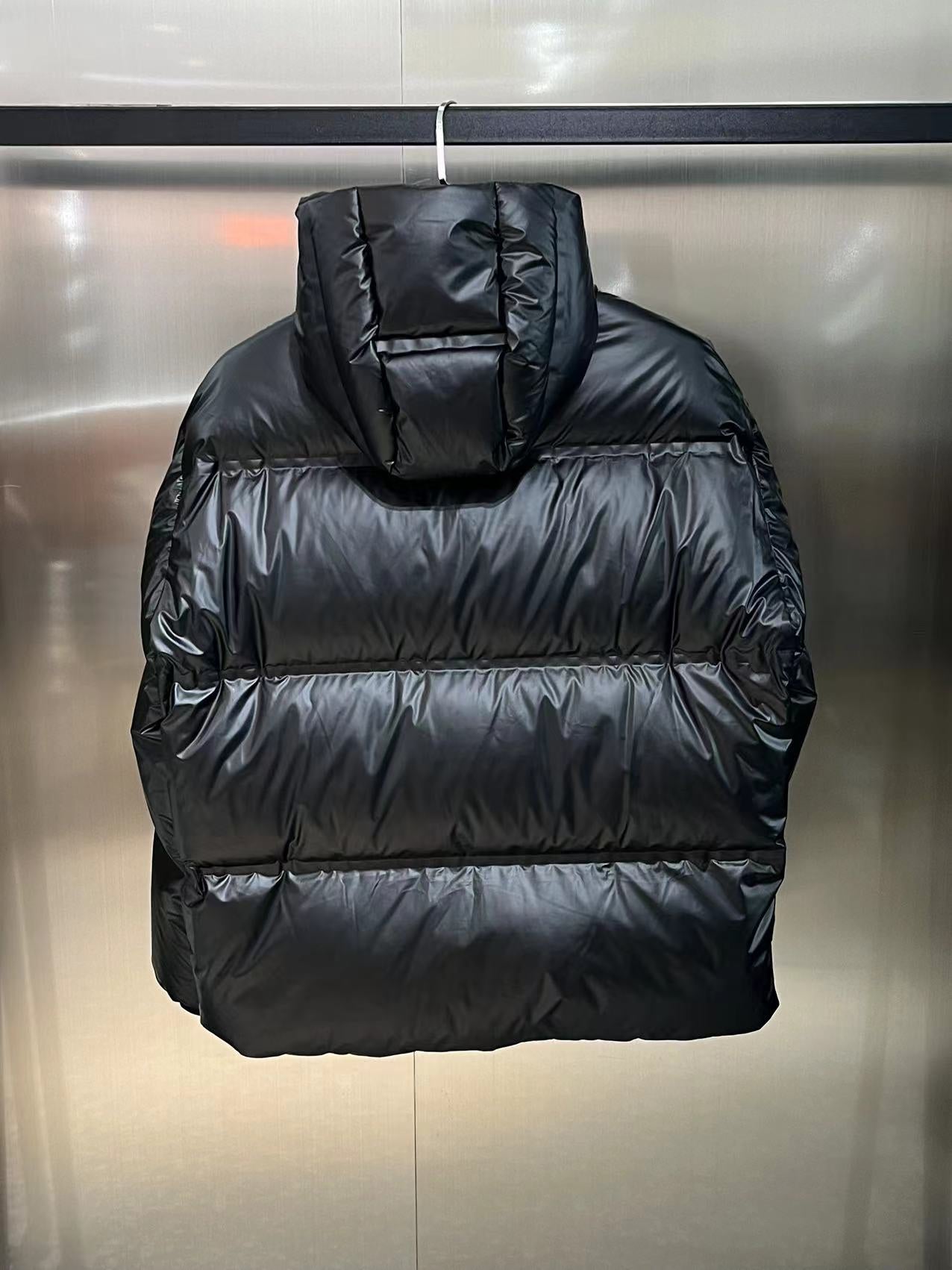 【プラダ】入手困難☆極N級 Re-Nylon Down Jacket リ ナイロン ダウンジャケット